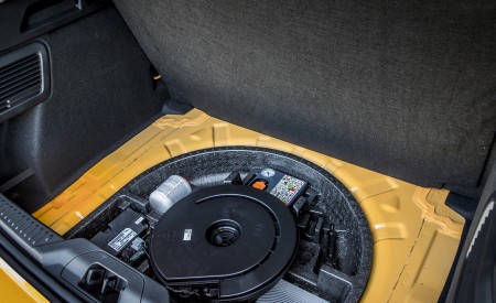 2019 Ford Focus ST (Euro-Spec; Color: Orange Fury) Interior Detail Wallpapers 450x275 (104)