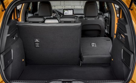 2019 Ford Focus ST (Euro-Spec; Color: Orange Fury) Trunk Wallpapers 450x275 (99)