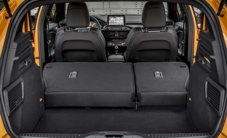 2019 Ford Focus ST (Euro-Spec; Color: Orange Fury) Trunk Wallpapers 450x275 (95)