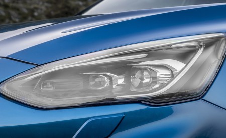 2019 Ford Focus ST (Euro-Spec; Color: Performance Blue) Headlight Wallpapers 450x275 (148)