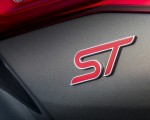 2019 Ford Focus ST Wagon (Euro-Spec; Color: Magnetic) Badge Wallpapers 150x120