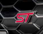 2019 Ford Focus ST Wagon (Euro-Spec; Color: Magnetic) Badge Wallpapers 150x120