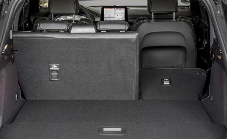 2019 Ford Focus ST Wagon (Euro-Spec; Color: Magnetic) Trunk Wallpapers 450x275 (200)