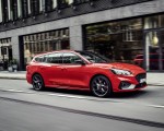 2019 Ford Focus ST Wagon (Euro-Spec) Front Three-Quarter Wallpapers 150x120