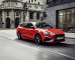 2019 Ford Focus ST Wagon (Euro-Spec) Front Three-Quarter Wallpapers 150x120