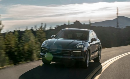 2019 Porsche Cayenne E-Hybrid (US-Spec) Front Wallpapers 450x275 (6)