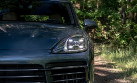 2019 Porsche Cayenne E-Hybrid (US-Spec) Headlight Wallpapers 450x275 (24)