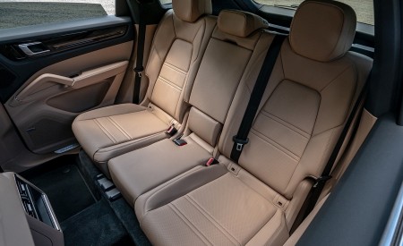 2019 Porsche Cayenne E-Hybrid (US-Spec) Interior Rear Seats Wallpapers 450x275 (29)