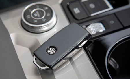 2019 Volkswagen Touareg ONE Million Detail Wallpapers 450x275 (34)