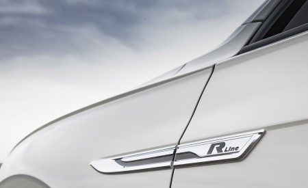 2019 Volkswagen Touareg ONE Million Detail Wallpapers 450x275 (22)