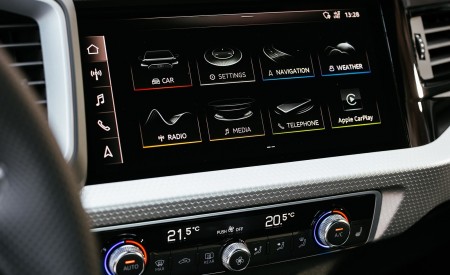 2020 Audi A1 Citycarver Central Console Wallpapers 450x275 (57)