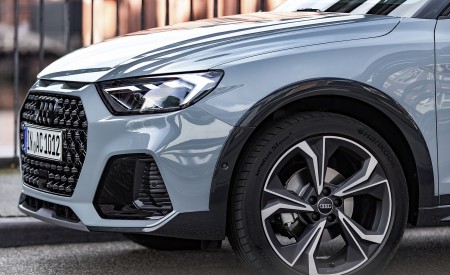 2020 Audi A1 Citycarver (Color: Arrow Gray) Detail Wallpapers 450x275 (54)