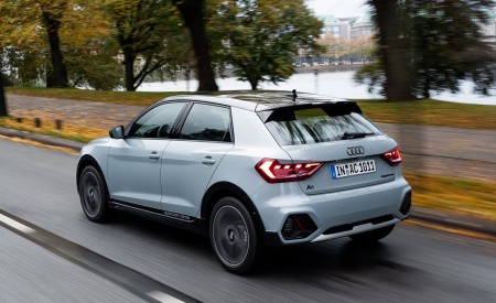 2020 Audi A1 Citycarver (Color: Arrow Gray) Rear Three-Quarter Wallpapers 450x275 (4)