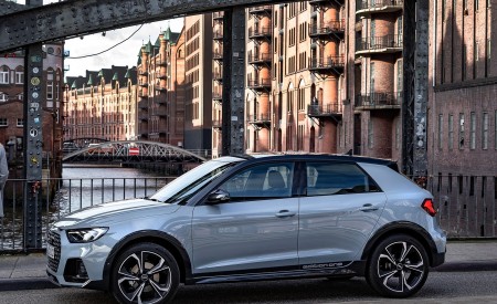 2020 Audi A1 Citycarver (Color: Arrow Gray) Side Wallpapers 450x275 (50)