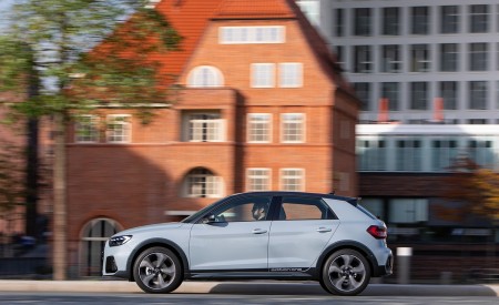 2020 Audi A1 Citycarver (Color: Arrow Gray) Side Wallpapers 450x275 (8)