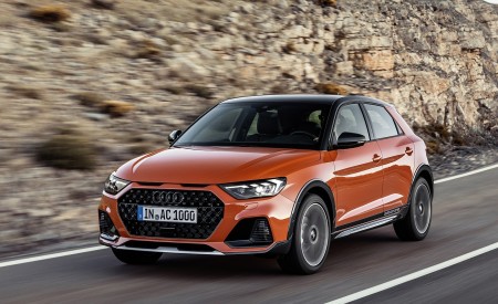 2020 Audi A1 Citycarver (Color: Pulse Orange) Front Three-Quarter Wallpapers 450x275 (65)