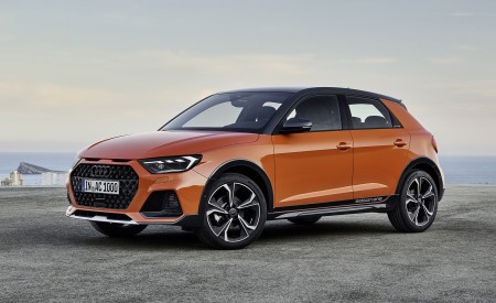 2020 Audi A1 Citycarver (Color: Pulse Orange) Front Three-Quarter Wallpapers 450x275 (74)