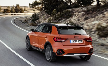 2020 Audi A1 Citycarver (Color: Pulse Orange) Rear Three-Quarter Wallpapers 450x275 (69)