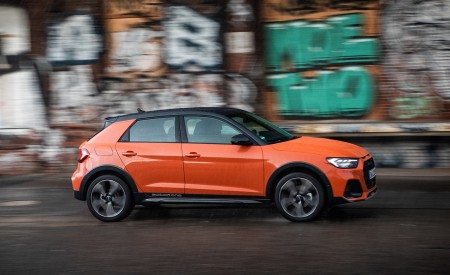 2020 Audi A1 Citycarver (Color: Pulse Orange) Side Wallpapers 450x275 (31)