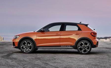 2020 Audi A1 Citycarver (Color: Pulse Orange) Side Wallpapers 450x275 (86)