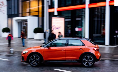 2020 Audi A1 Citycarver (Color: Pulse Orange) Side Wallpapers 450x275 (32)