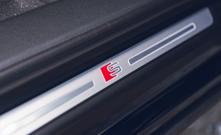 2020 Audi SQ7 TDI Vorsprung (UK-Spec) Door Sill Wallpapers 450x275 (77)