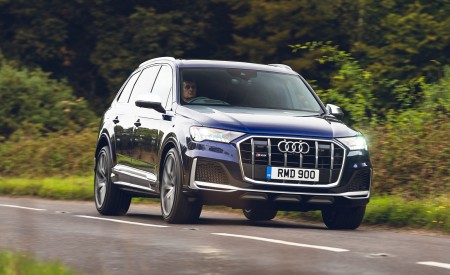 2020 Audi SQ7 TDI Vorsprung (UK-Spec) Front Three-Quarter Wallpapers 450x275 (3)
