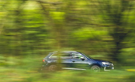 2020 Audi SQ7 TDI Vorsprung (UK-Spec) Side Wallpapers 450x275 (17)