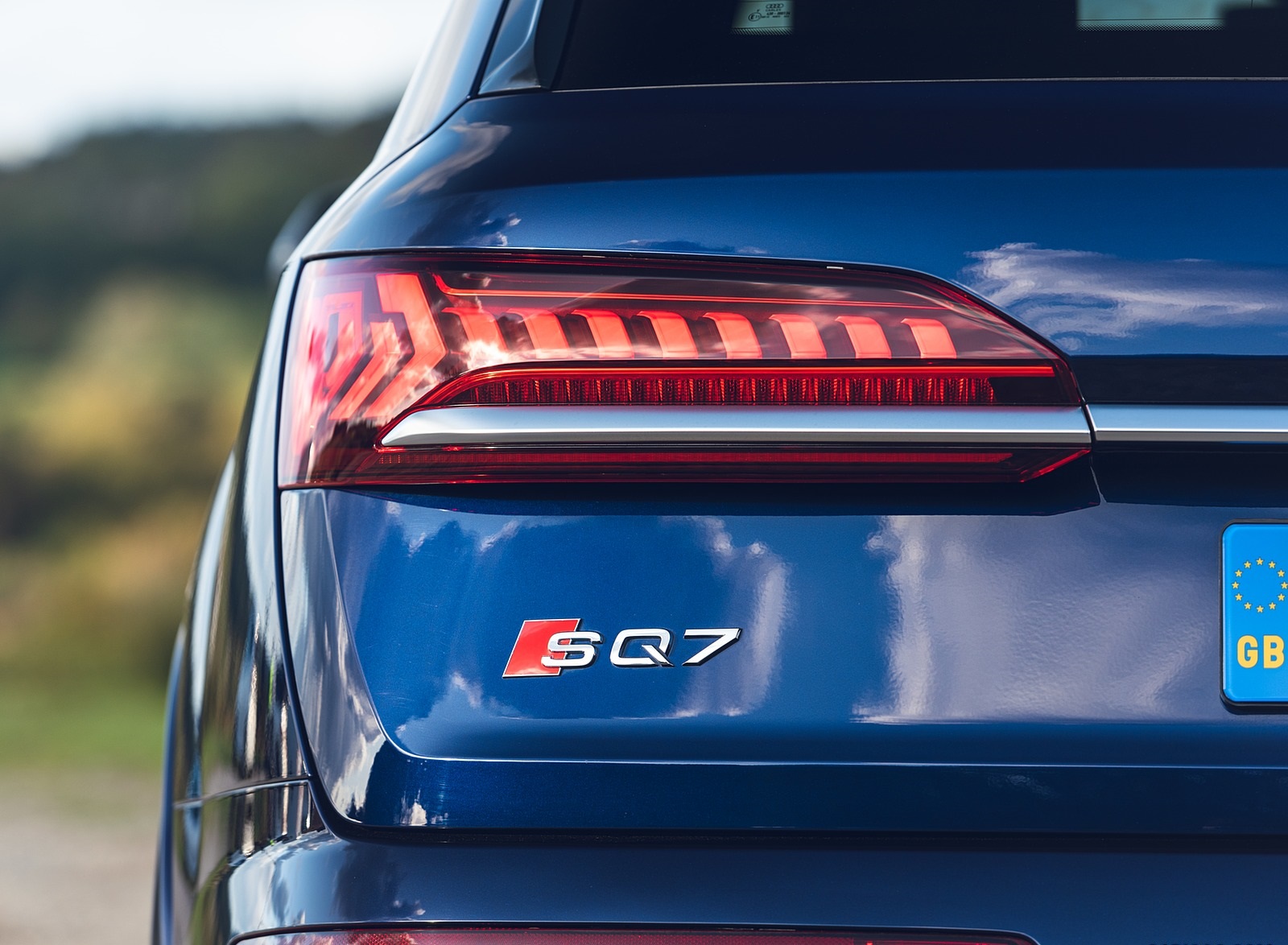 2020 Audi SQ7 TDI Vorsprung (UK-Spec) Tail Light Wallpapers #62 of 140