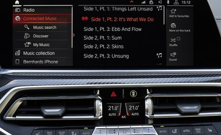 2020 BMW X6 M50i Central Console Wallpapers 450x275 (74)