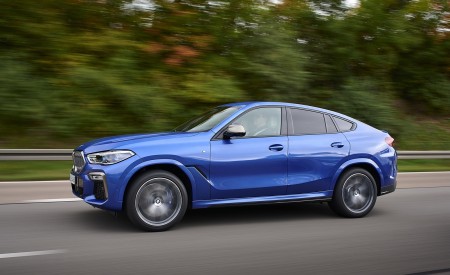 2020 BMW X6 M50i Front Three-Quarter Wallpapers 450x275 (8)