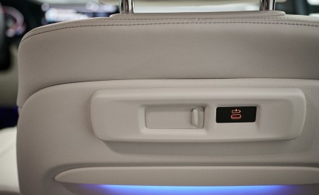 2020 BMW X6 M50i Interior Detail Wallpapers 450x275 (91)