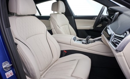 2020 BMW X6 M50i Interior Front Seats Wallpapers 450x275 (90)