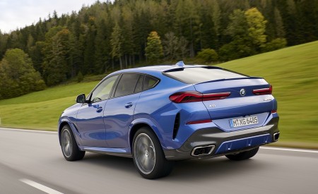 2020 BMW X6 M50i Rear Three-Quarter Wallpapers 450x275 (6)