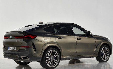 2020 BMW X6 M50i Rear Three-Quarter Wallpapers 450x275 (126)