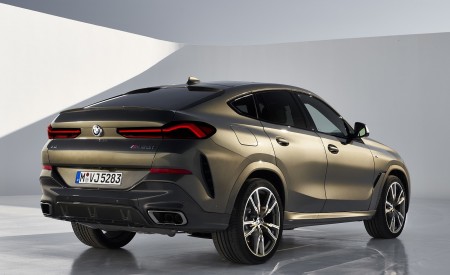2020 BMW X6 M50i Rear Three-Quarter Wallpapers 450x275 (128)