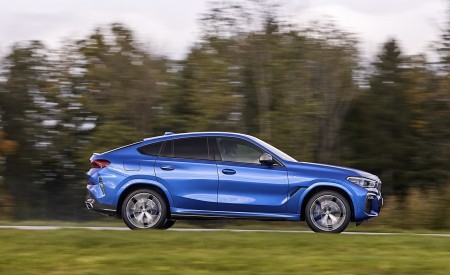 2020 BMW X6 M50i Side Wallpapers 450x275 (29)