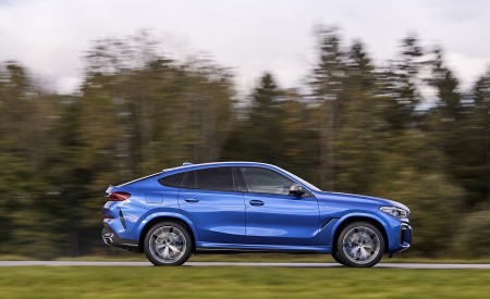 2020 BMW X6 M50i Side Wallpapers 450x275 (30)