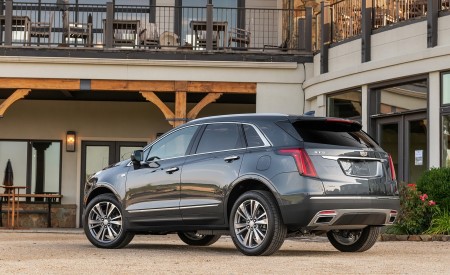 2020 Cadillac XT5 Premium Luxury Rear Three-Quarter Wallpapers 450x275 (14)