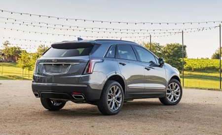 2020 Cadillac XT5 Sport Rear Three-Quarter Wallpapers 450x275 (19)