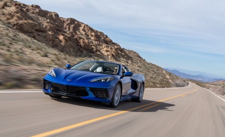 2020 Chevrolet Corvette Stingray (Color: Elkhart Lake Blue Metallic) Front Three-Quarter Wallpapers 450x275 (45)