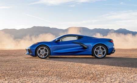 2020 Chevrolet Corvette Stingray (Color: Elkhart Lake Blue Metallic) Side Wallpapers 450x275 (58)
