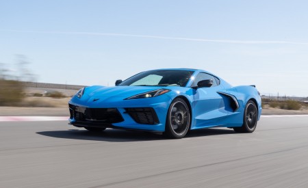 2020 Chevrolet Corvette Stingray (Color: Rapid Blue) Front Three-Quarter Wallpapers 450x275 (74)