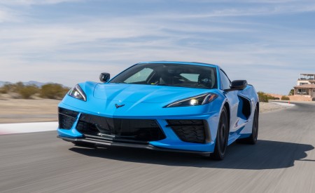 2020 Chevrolet Corvette Stingray (Color: Rapid Blue) Front Three-Quarter Wallpapers 450x275 (76)