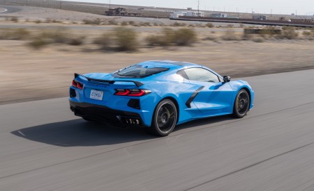 2020 Chevrolet Corvette Stingray (Color: Rapid Blue) Rear Three-Quarter Wallpapers 450x275 (80)