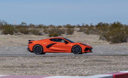 2020 Chevrolet Corvette Stingray (Color: Sebring Orange Tintcoat) Side Wallpapers 450x275 (12)