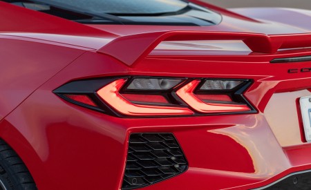 2020 Chevrolet Corvette Stingray Tail Light Wallpapers 450x275 (34)