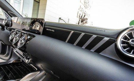 2020 Mercedes-AMG CLA 45 Interior Detail Wallpapers 450x275 (52)