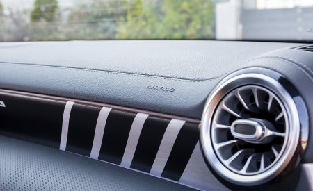 2020 Mercedes-AMG CLA 45 Interior Detail Wallpapers 450x275 (16)