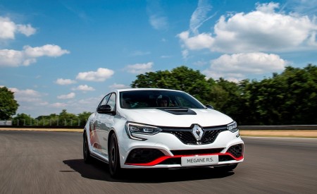 2020 Renault Mégane R.S. Trophy-R Front Wallpapers 450x275 (8)